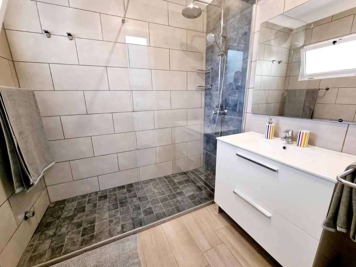 Apartamento Giovanni 09 Playa Roca コスタ・テギセ エクステリア 写真