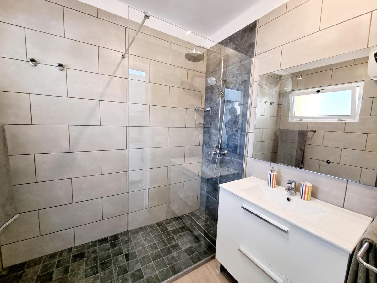 Apartamento Giovanni 09 Playa Roca コスタ・テギセ エクステリア 写真